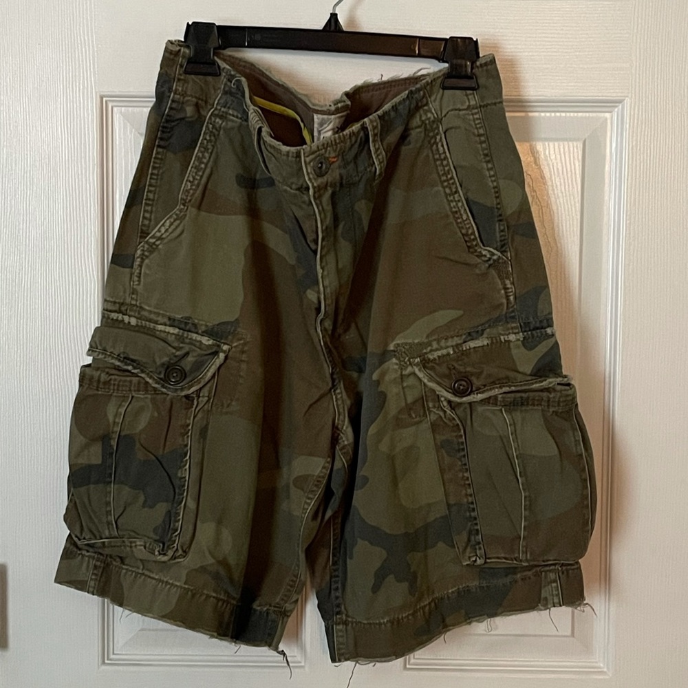 American Eagle Camo Cargo Short